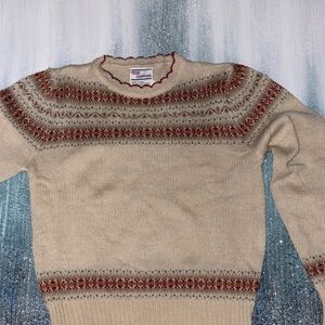 Vintage Knit Crewneck Sweater with Red and Gray Accents